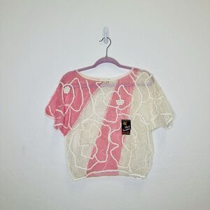 Lim's Vintage Hand Crocheted Abstract Flower Top Pink White Pom Poms Medium